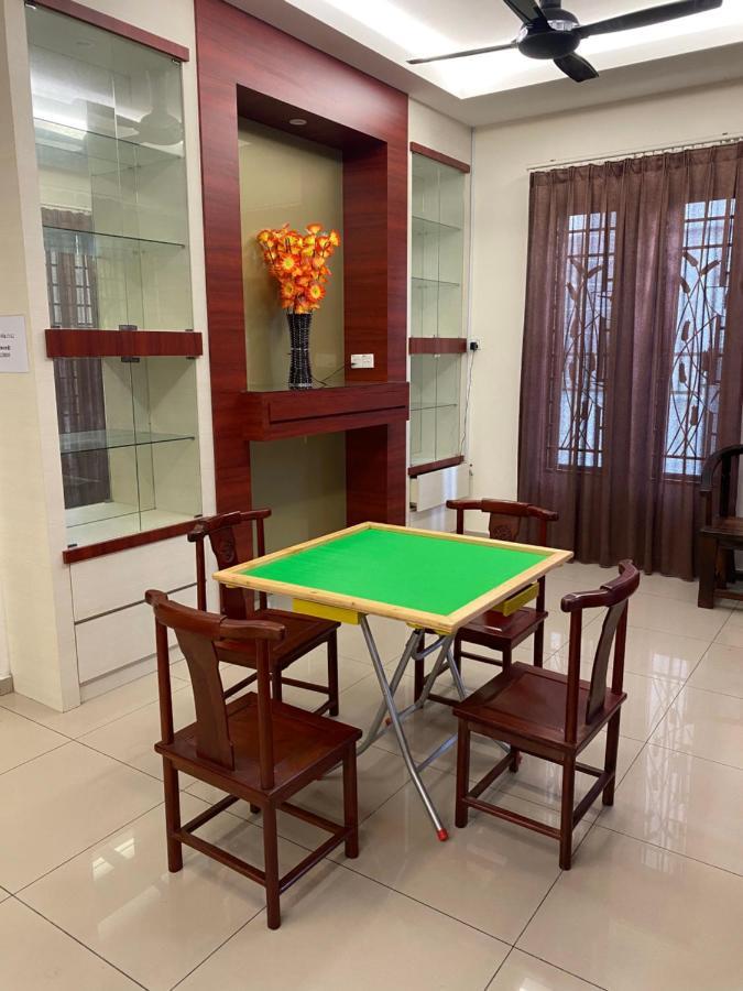 Villa Near Spice Arena 4Br 24Pax With Ktv Pool Table And Kids Swimming Pool Bayan Lepas Eksteriør bilde